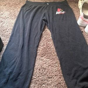 wide legged lousville sweats‼️